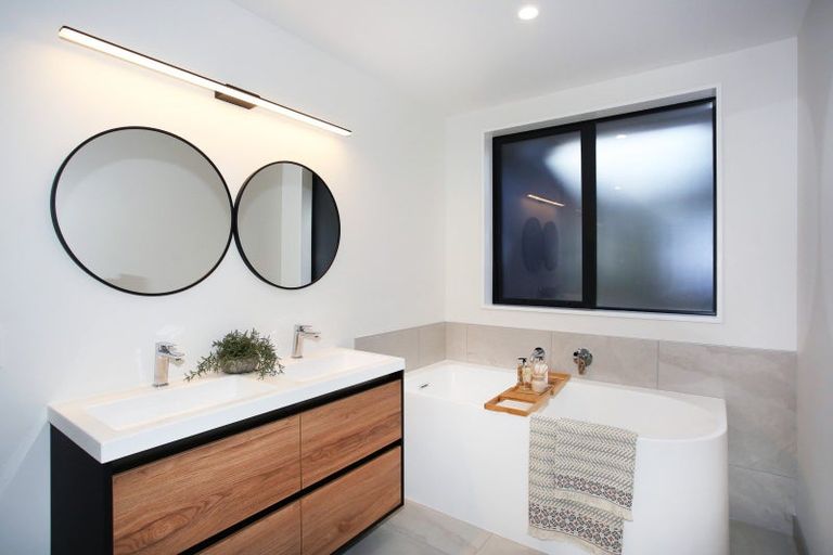 Photo of property in 6 Will Cooper Way, Tuakau, 2121