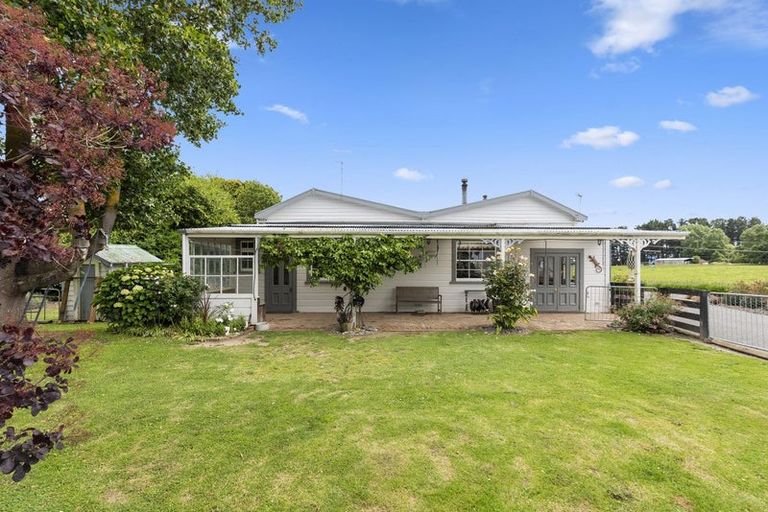 Photo of property in 2778 Kimbolton Road, Kimbolton, Feilding, 4777