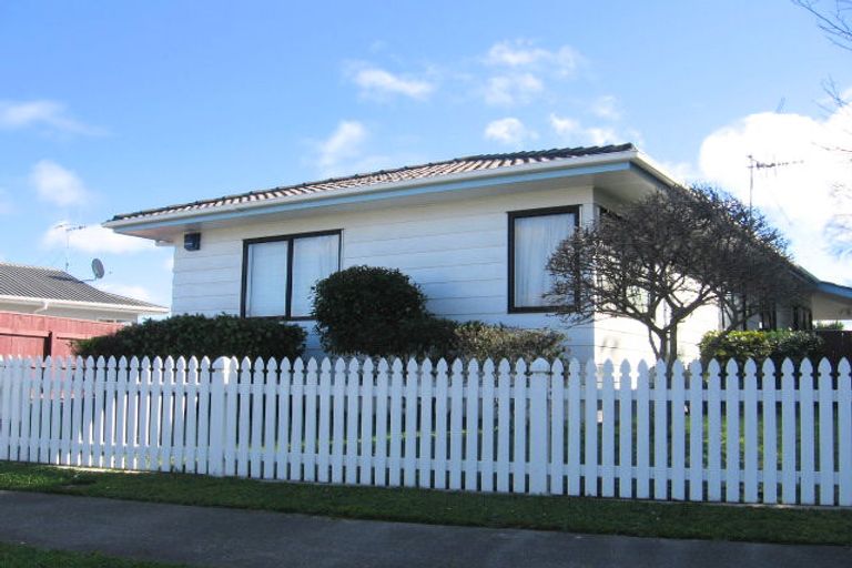 Photo of property in 57 Geraldine Crescent, Cloverlea, Palmerston North, 4412
