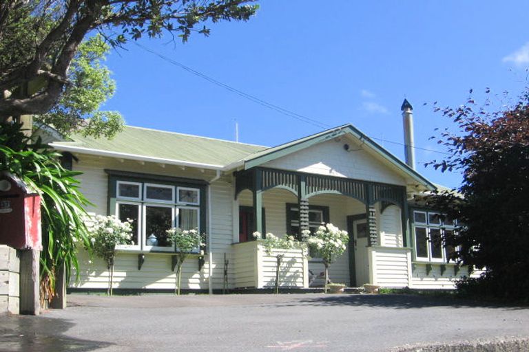 Photo of property in 37 Sydenham Street, Northland, Wellington, 6012
