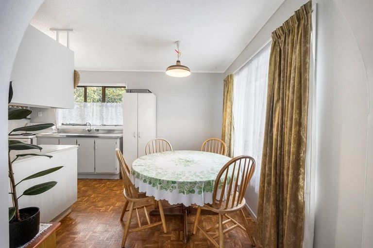 Photo of property in 4 Kirkella Crescent, Mangere East, Auckland, 2024