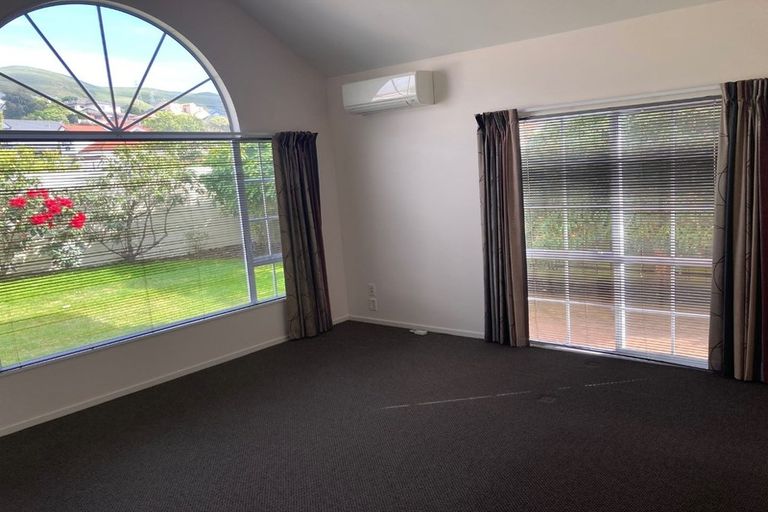 Photo of property in 143 Westchester Drive, Churton Park, Wellington, 6037