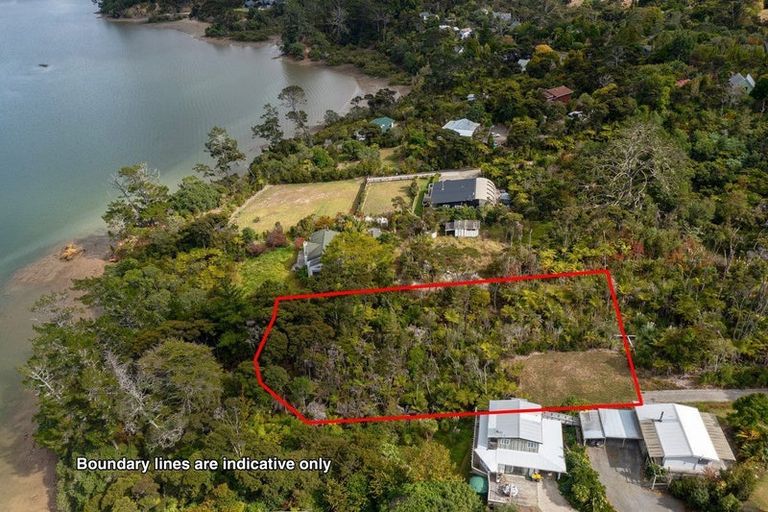 Photo of property in 5c Chatham Avenue, Paremoremo, Auckland, 0632