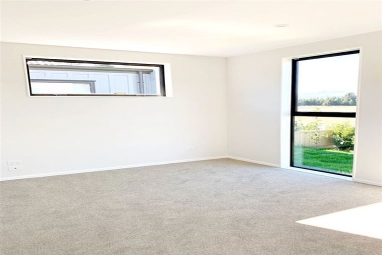 Photo of property in 26 Mount Creighton Crescent, Wanaka, 9305