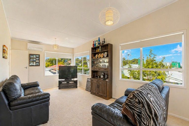 Photo of property in 112 Kuranui Street, Thames, 3500
