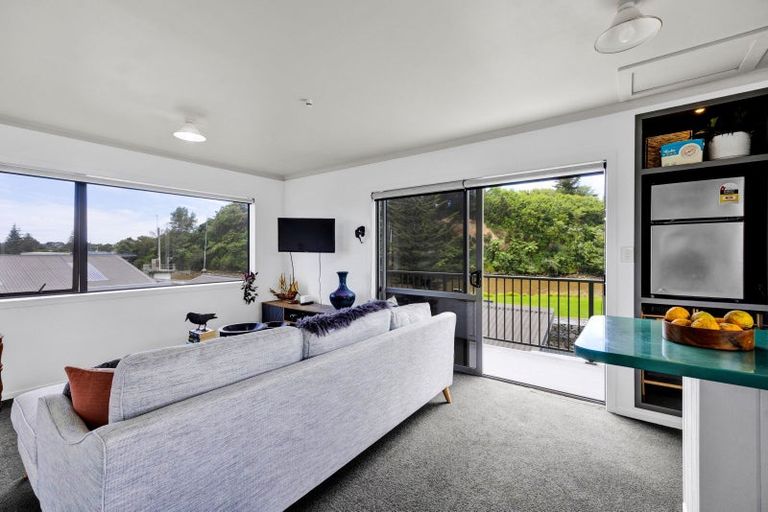 Photo of property in 14 West Quay, Waitara, 4320