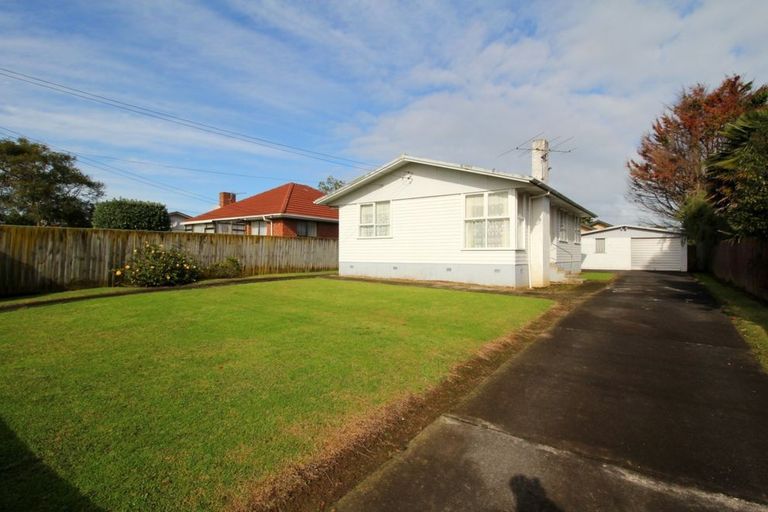 Photo of property in 10 Gardiner Grove, Mangere East, Auckland, 2024