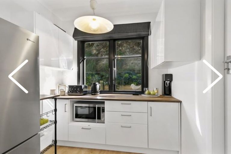 Photo of property in 51 Jackson Street, Island Bay, Wellington, 6023