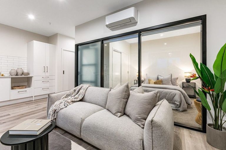 Photo of property in 305/2 Onepu Road, Kilbirnie, Wellington, 6022