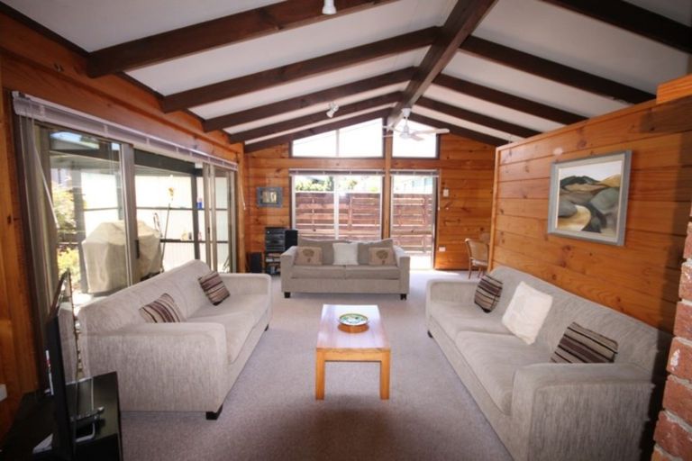 Photo of property in 15 Pitkethley Circle, Pauanui, Hikuai, 3579