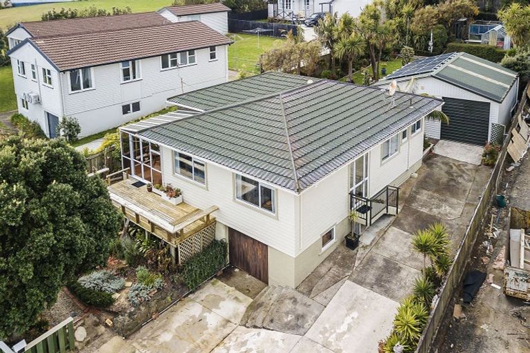 Photo of property in 42 Herewini Street, Titahi Bay, Porirua, 5022