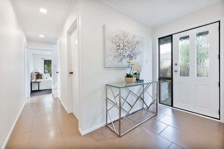 Photo of property in 22 Palomino Drive, Henderson, Auckland, 0612