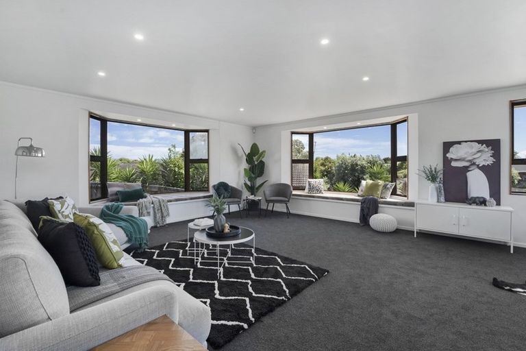 Photo of property in 5 Chilton Drive, Paraparaumu, 5032