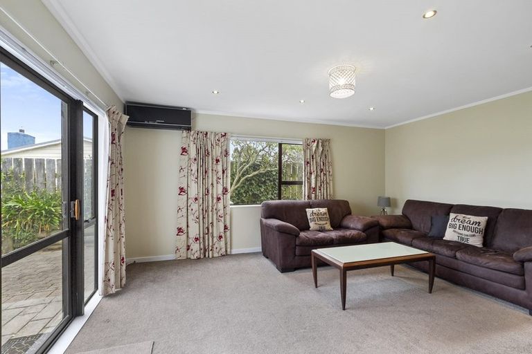 Photo of property in 53f5 Dominion Park Street, Johnsonville, Wellington, 6037