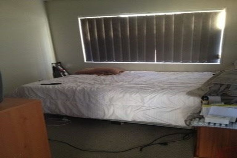 Photo of property in 11 Riverglade Parkway, Te Atatu South, Auckland, 0610