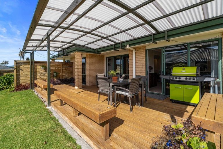 Photo of property in 5 Mahonia Place, Pyes Pa, Tauranga, 3112