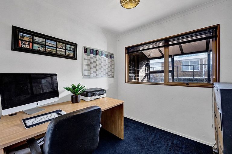 Photo of property in 20 Tiverton Crescent, Whalers Gate, New Plymouth, 4310