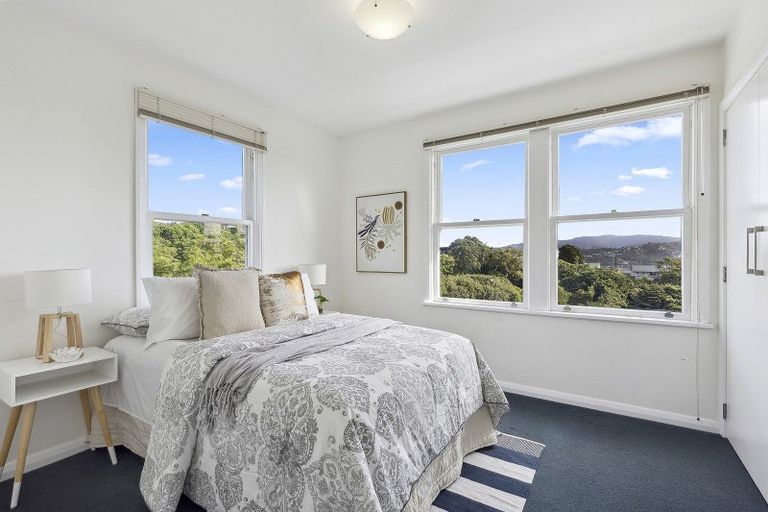 Photo of property in 19 Sidlaw Street, Strathmore Park, Wellington, 6022