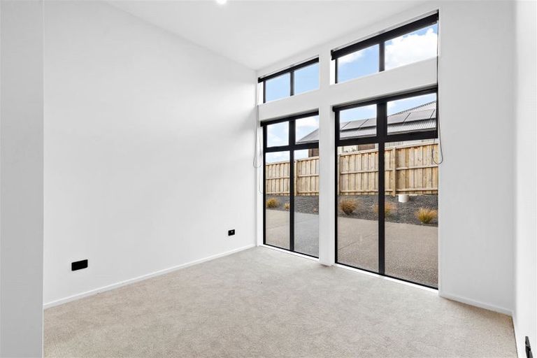 Photo of property in 24 Sarikei Avenue, Northwood, Christchurch, 8051