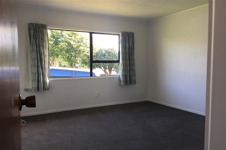 Photo of property in 101 Don Buck Road, Massey, Auckland, 0614