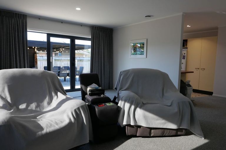 Photo of property in 20 Spackman Crescent, Paraparaumu, 5032