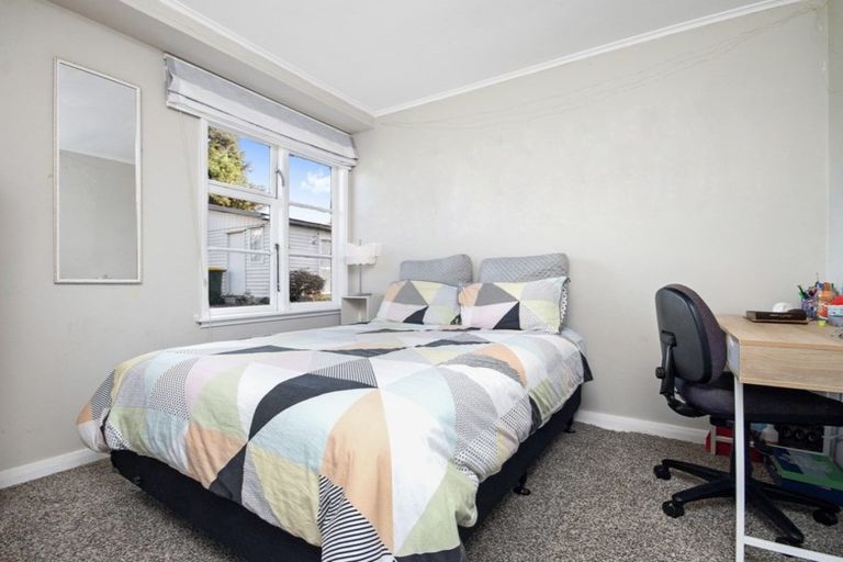 Photo of property in 20 Buchanan Road, Kingseat, Papakura, 2580