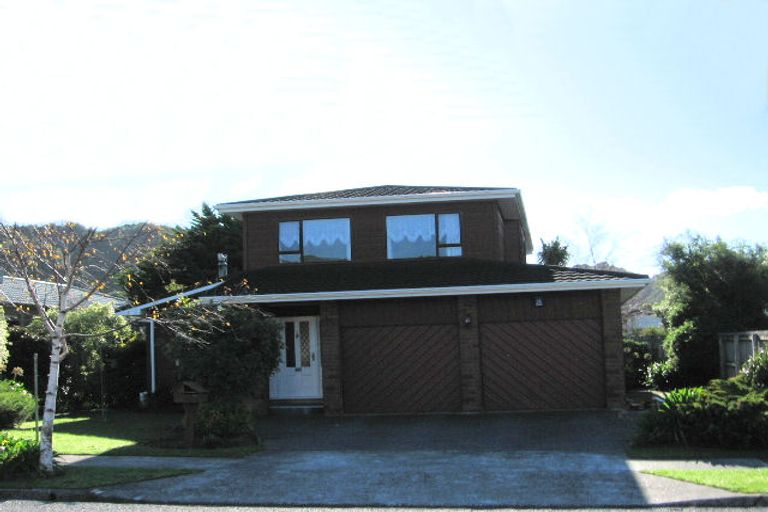 Photo of property in 18 Karamea Grove, Wainuiomata, Lower Hutt, 5014