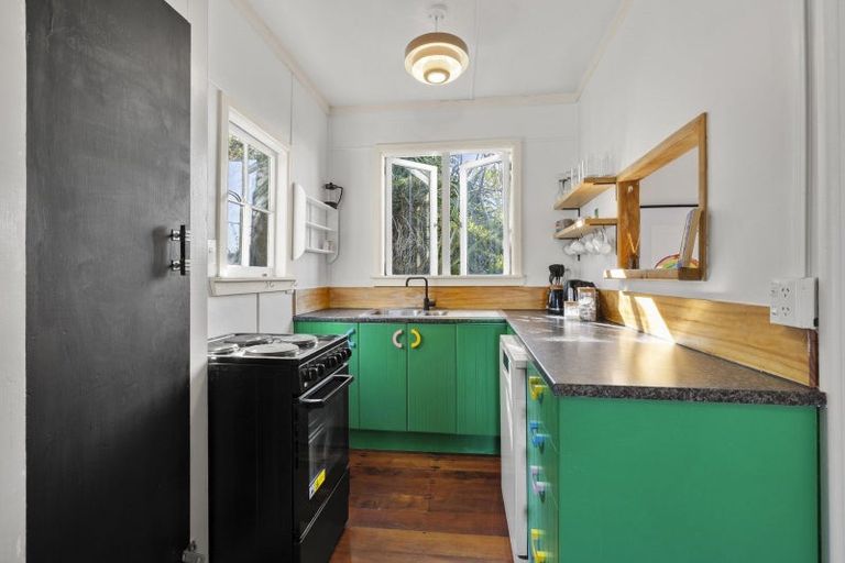 Photo of property in 34 Government Road, Raglan, 3225