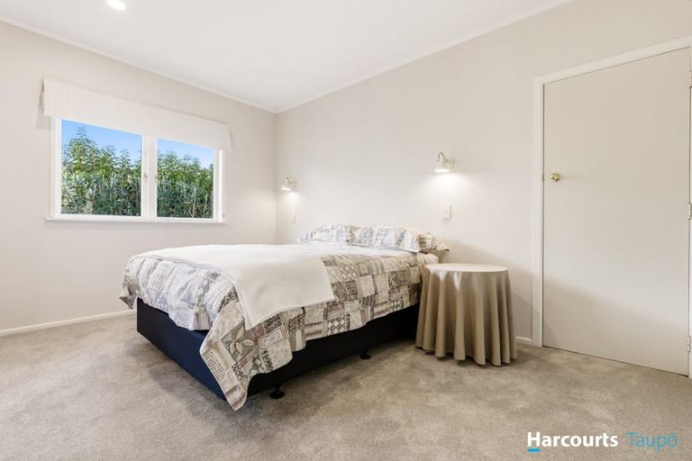Photo of property in 49 Shepherd Road, Waipahihi, Taupo, 3330
