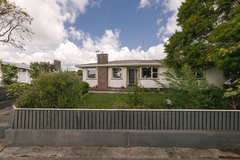 Photo of property in 52 Holdsworth Avenue, Milson, Palmerston North, 4414