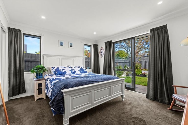Photo of property in 414 Bower Avenue, Parklands, Christchurch, 8083