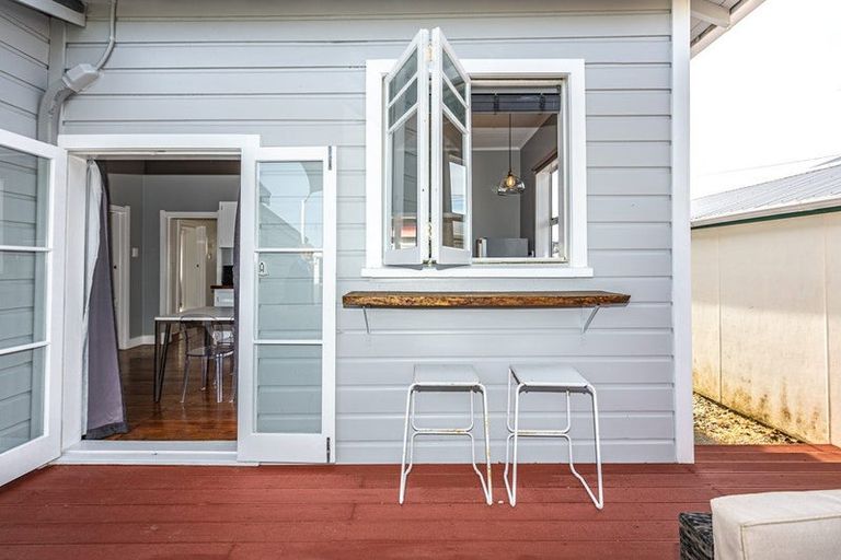 Photo of property in 24 Stark Street, Durie Hill, Whanganui, 4500