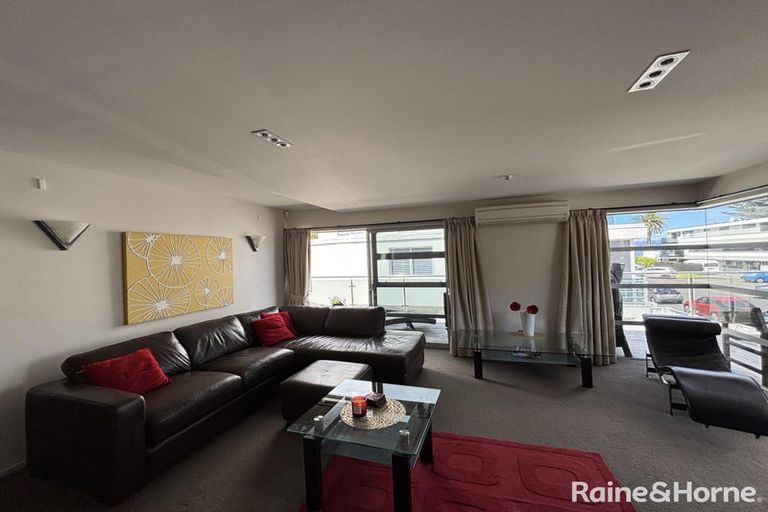 Photo of property in 6 Grace Avenue, Mount Maunganui, 3116
