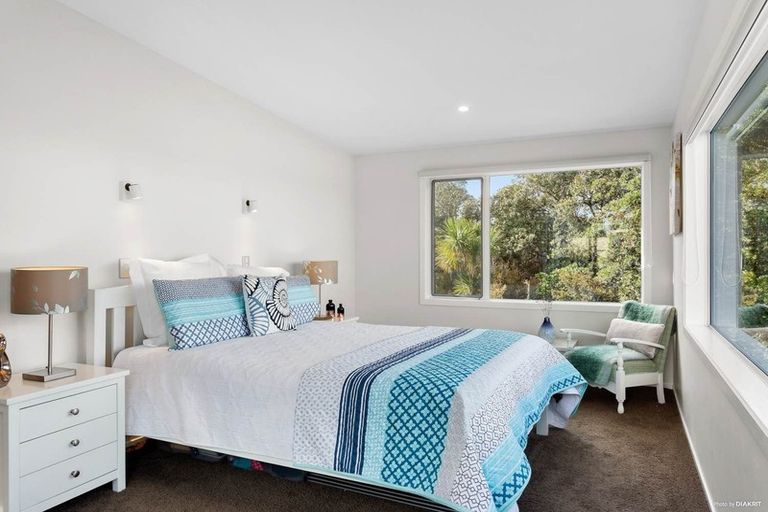 Photo of property in 63 Cliff Road, Torbay, Auckland, 0630