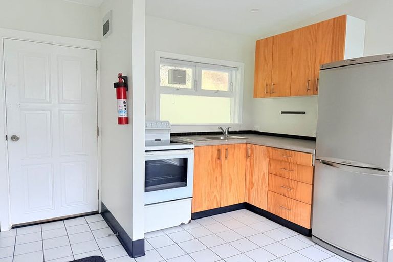 Photo of property in Parkland Flats, 17/51 Adams Terrace, Kelburn, Wellington, 6021