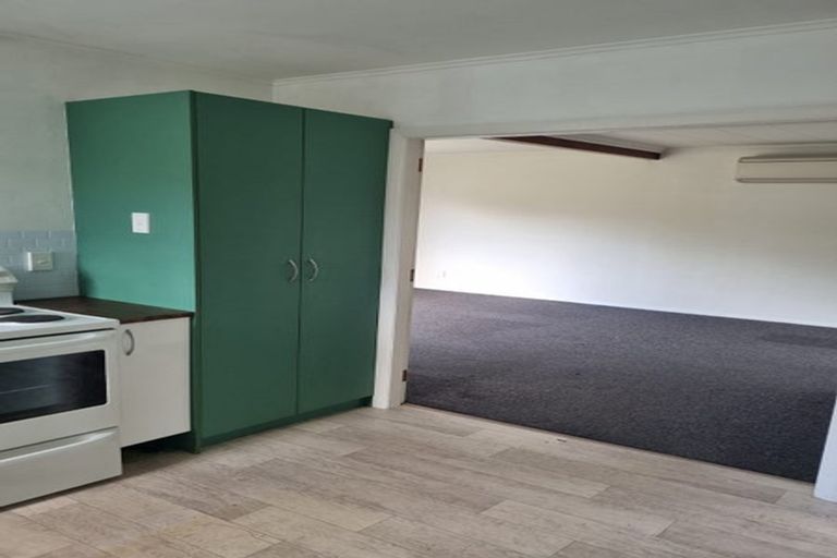 Photo of property in 12 Mahoe Street, Tawa, Wellington, 5028