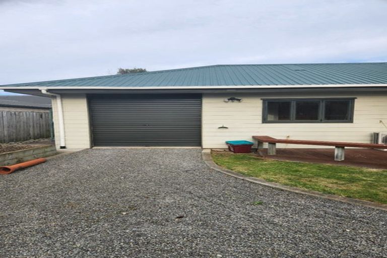 Photo of property in 47 Grey Street, Martinborough, 5711