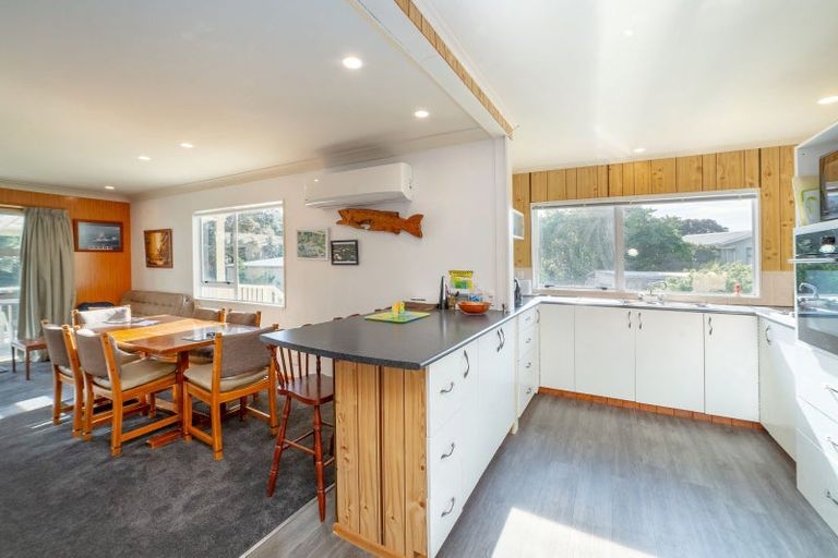 Photo of property in 17 Te Miha Crescent, Cape Palliser, Featherston, 5772