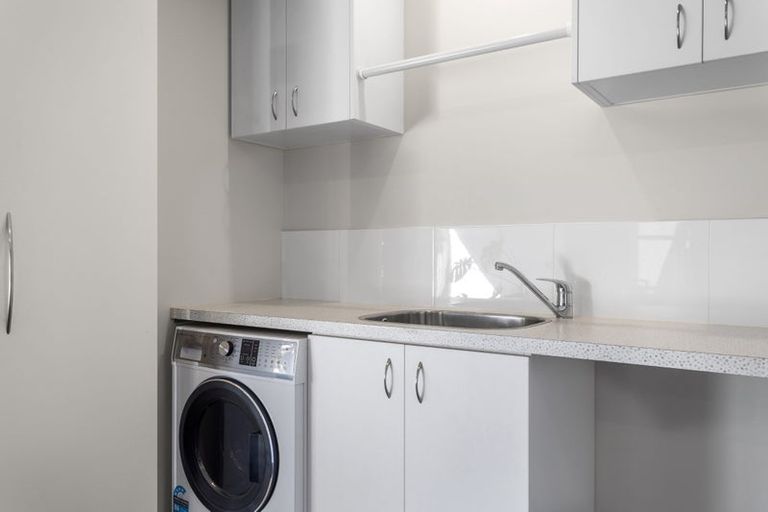 Photo of property in 140 Port Hills Road, Heathcote Valley, Christchurch, 8022