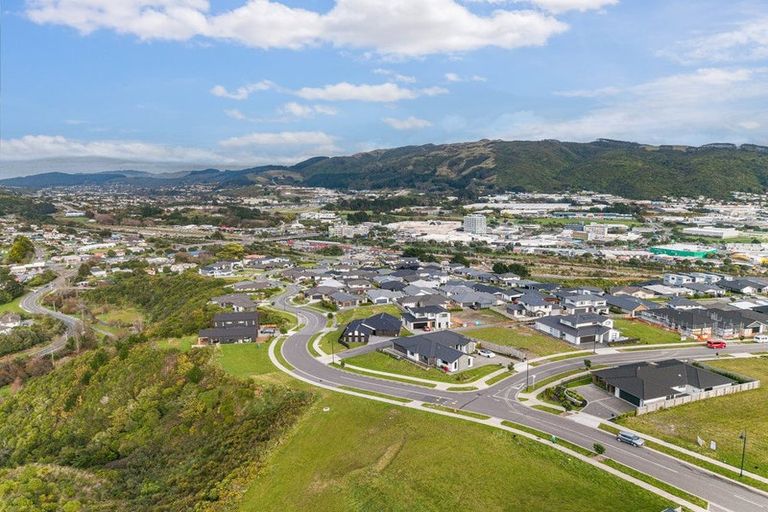 Photo of property in 190 John Burke Drive, Aotea, Porirua, 5024
