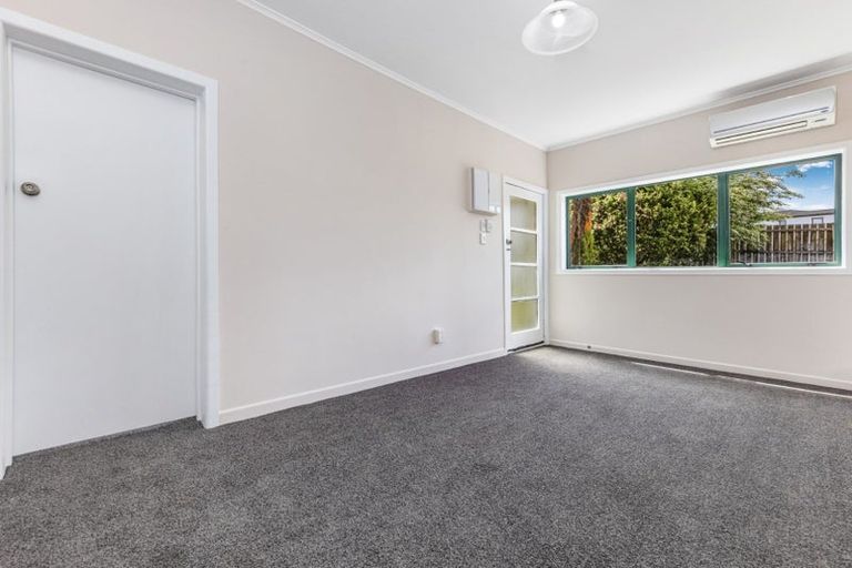 Photo of property in 10 James Road, Manurewa, Auckland, 2102