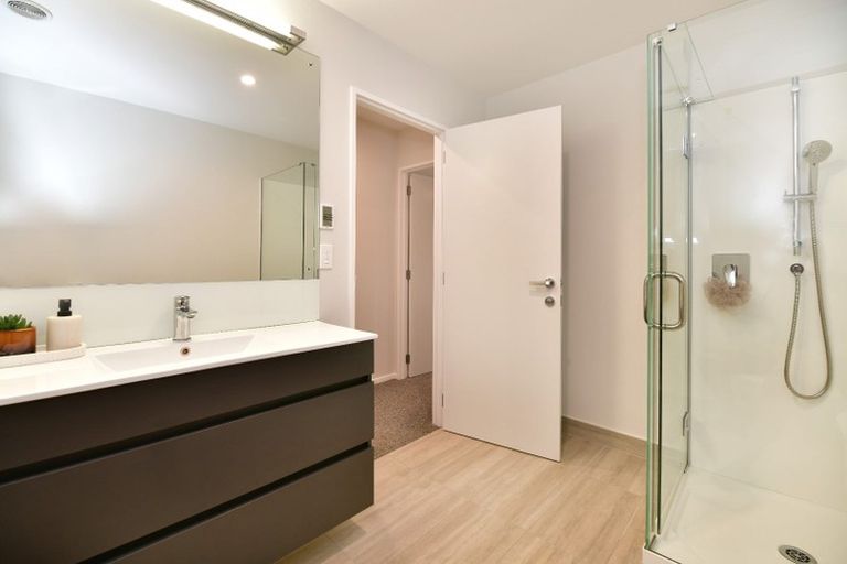 Photo of property in 3b Melia Place, Stanmore Bay, Whangaparaoa, 0932