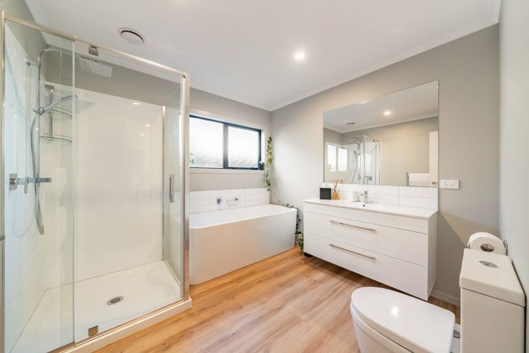 Photo of property in 12 Kaiaho Close, Aotea, Porirua, 5024