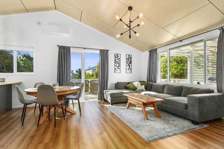 Photo of property in 30b The Drive, Tawa, Wellington, 5028