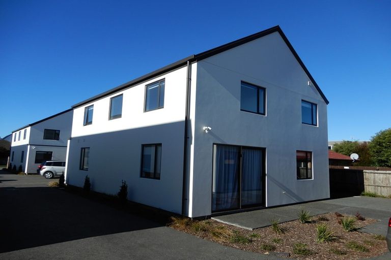 Photo of property in 79 Mandeville Street, Riccarton, Christchurch, 8011