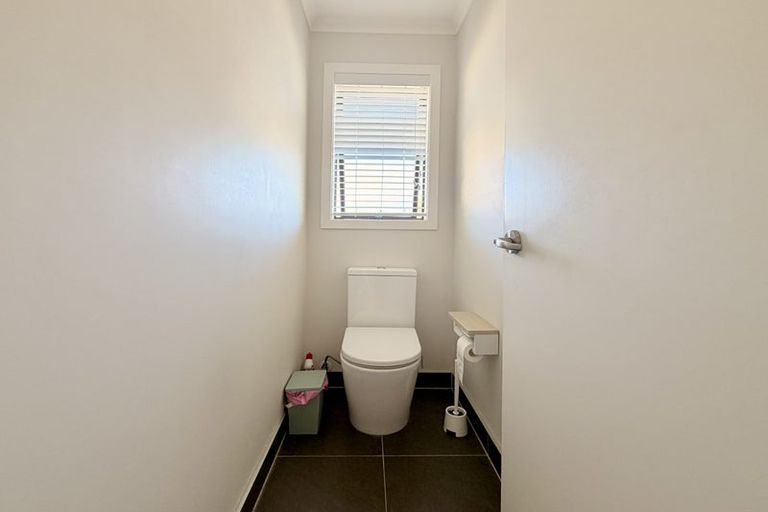 Photo of property in 7 Sheralee Place, Bucklands Beach, Auckland, 2014