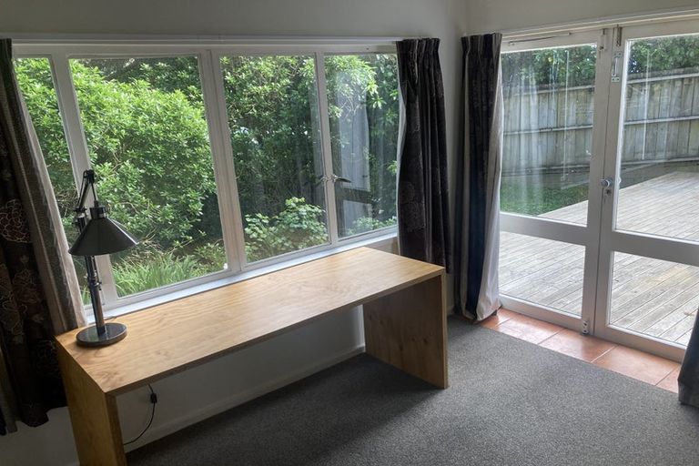 Photo of property in 59 Pembroke Road, Northland, Wellington, 6012