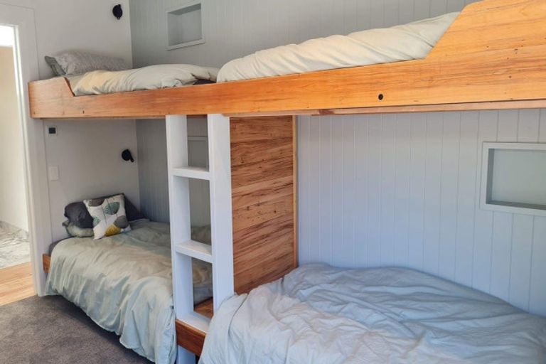 Photo of property in 13 Denbigh Street, Arrowtown, 9302