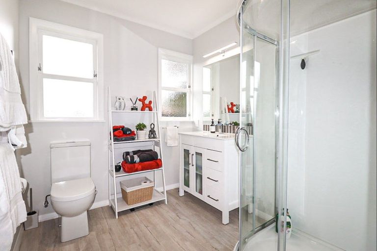 Photo of property in 43 Guy Street, Dannevirke, 4930