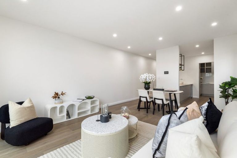 Photo of property in 20 Yellow Pear Lane, Karaka, 2578